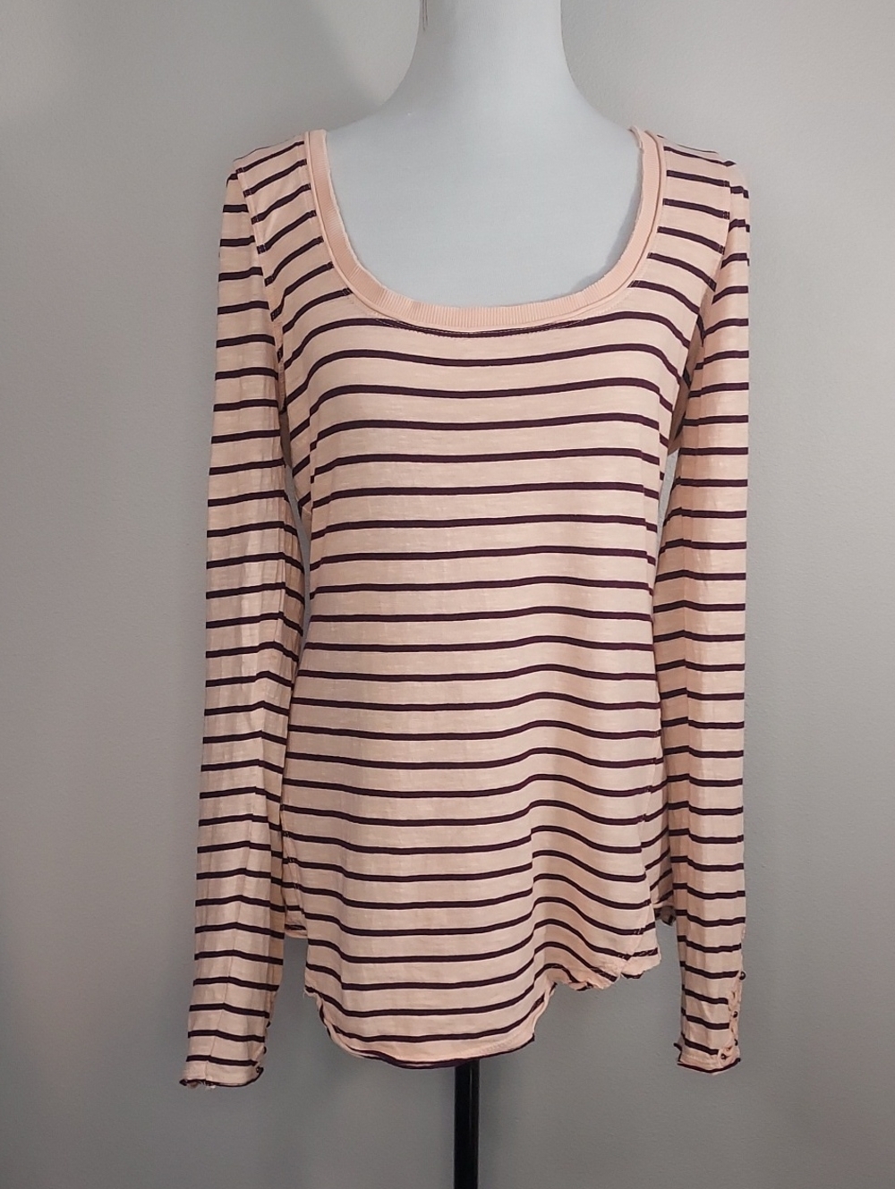 Free People 100% Cotton Scoop Neck Long Lace Beaded Detail Sleeves Size Large